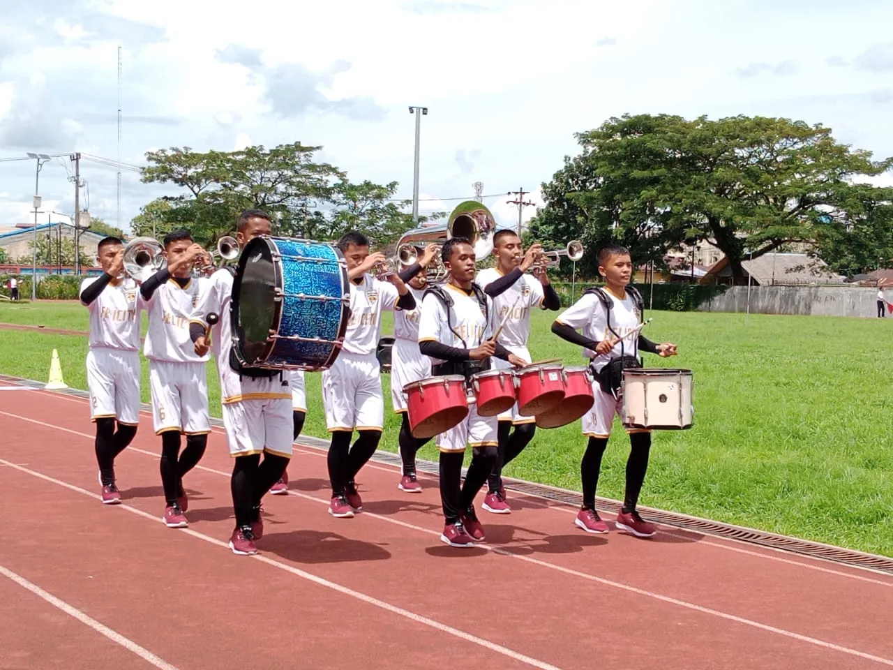 Medan Tambah 2 Emas Drum Band