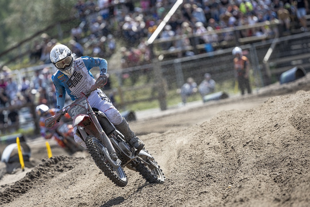 Delvintor Raih Poin Perdana MXGP Eropa