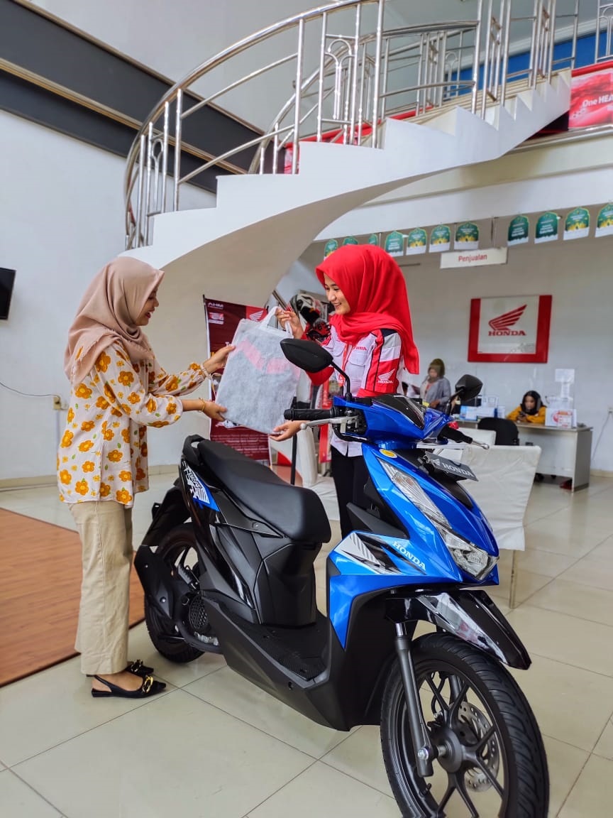 Honda Gelar Special Gift Honda BeAT Sporty