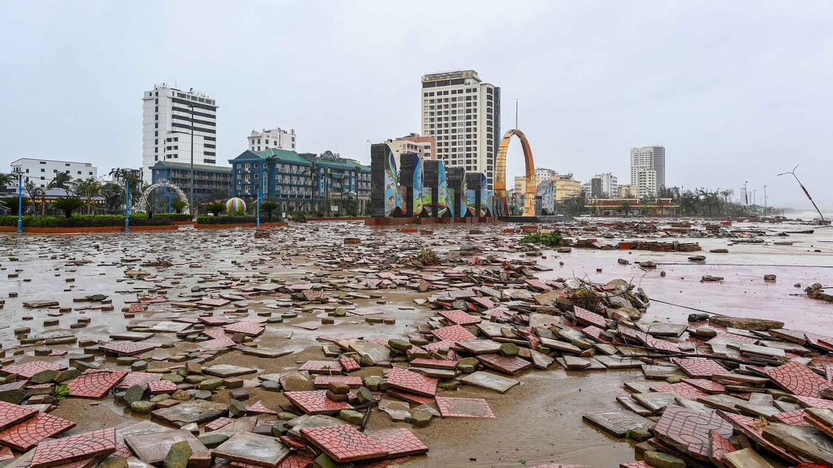 Vietnam Diterjang Topan Bualoi, 11 Tewas Dan 53 Ribu Dievakuasi