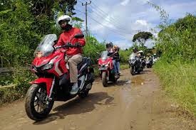 Komponen Rawan Rusak Jika Sering Lintasi Jalan Berlubang