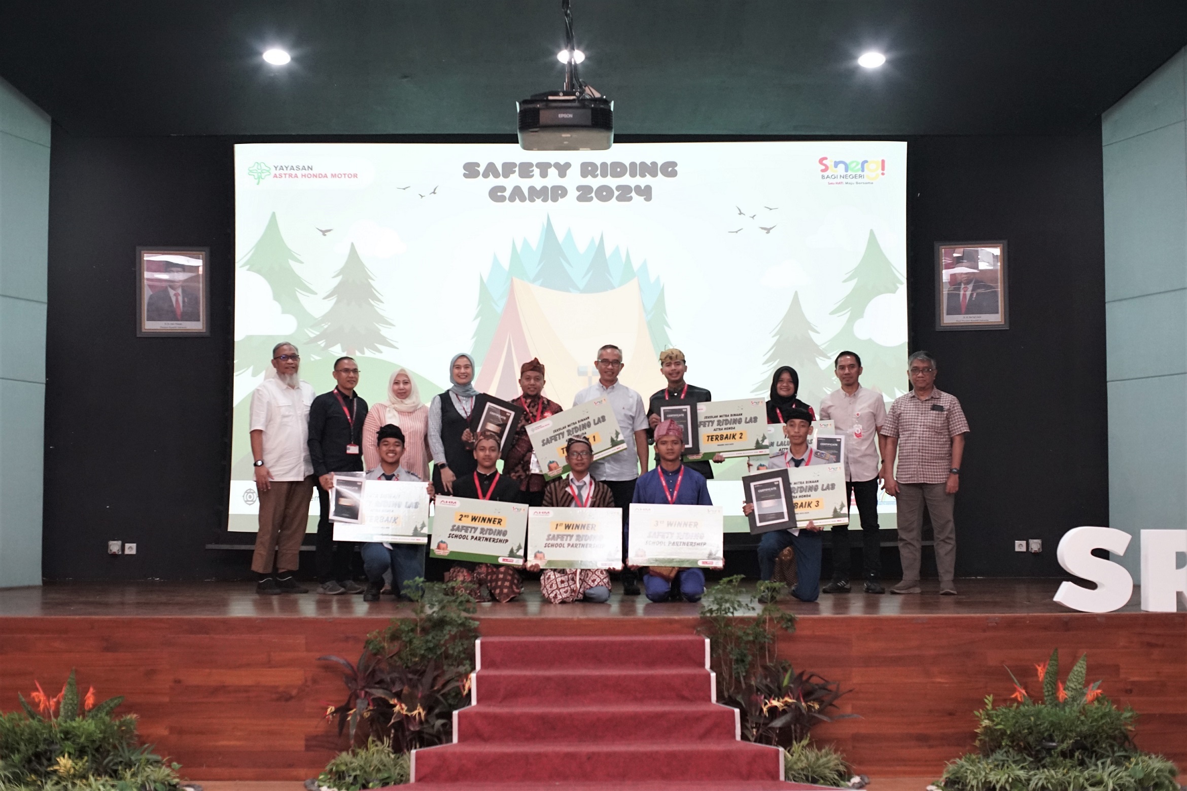 Adu Gagasan Kampanyekan Keselamatan Berkendara
