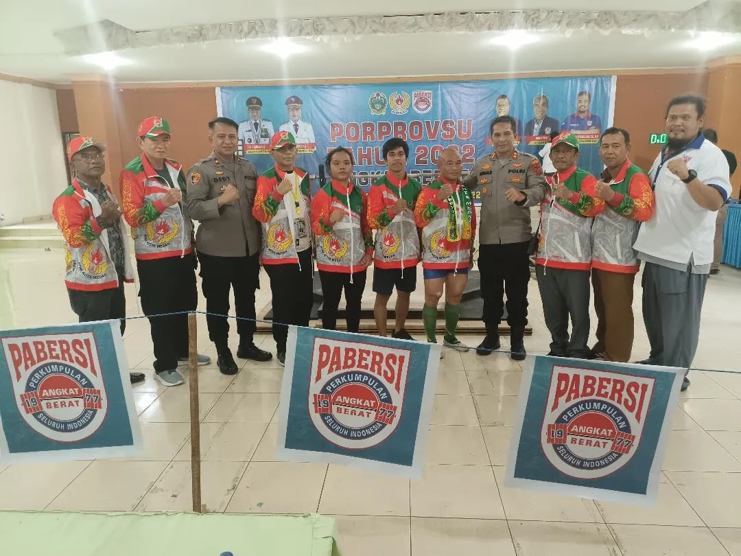 Giliran Angkat Berat Sumbang Emas Medan