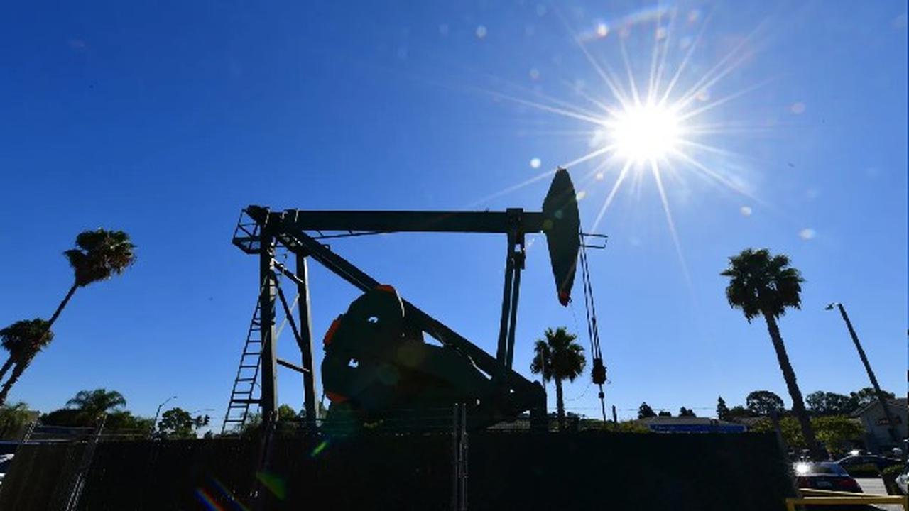 Minyak Tembus US$100 Usai Gagalnya Perundingan AS-Iran