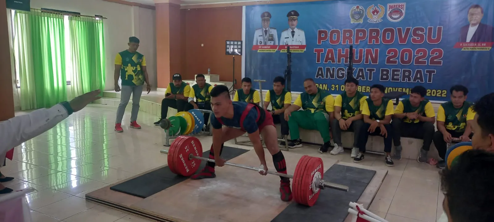 Medan Tambah 2 Emas Angkat Berat