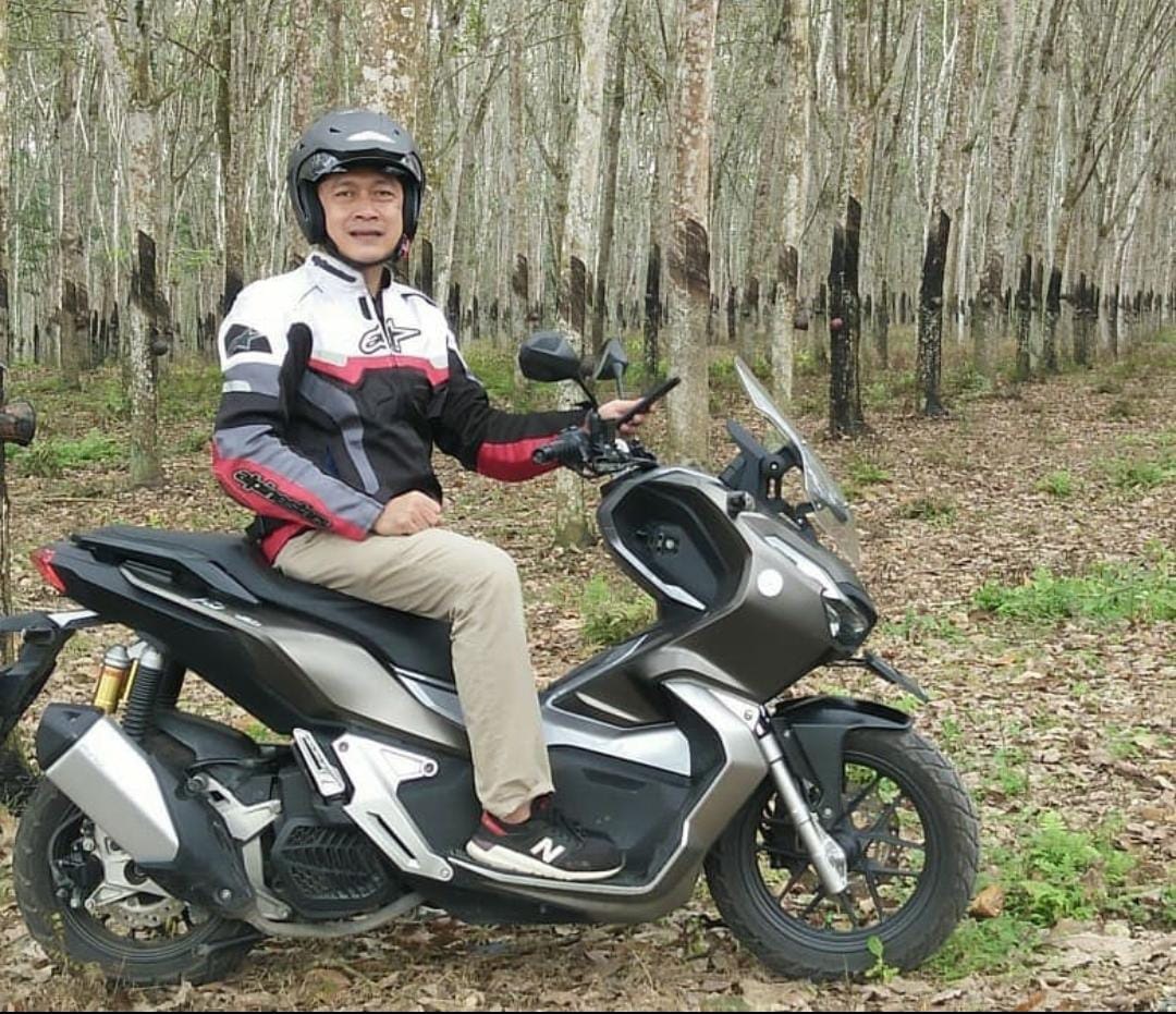 Legenda Balap Sumut Terpikat Performa Big Scooter Honda