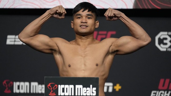 Jeka Saragih Debut UFC November
