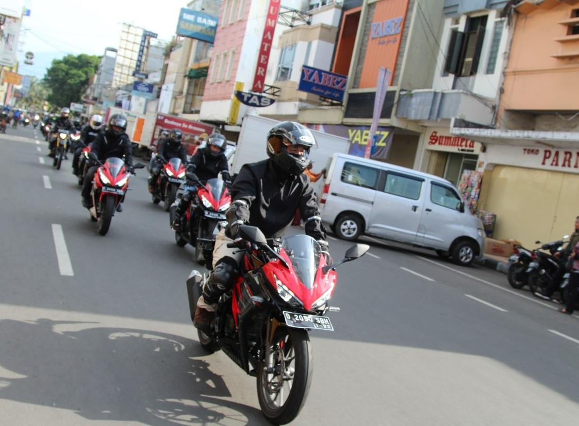Berburu Takjil, Pastikan Kondisi Motor Prima