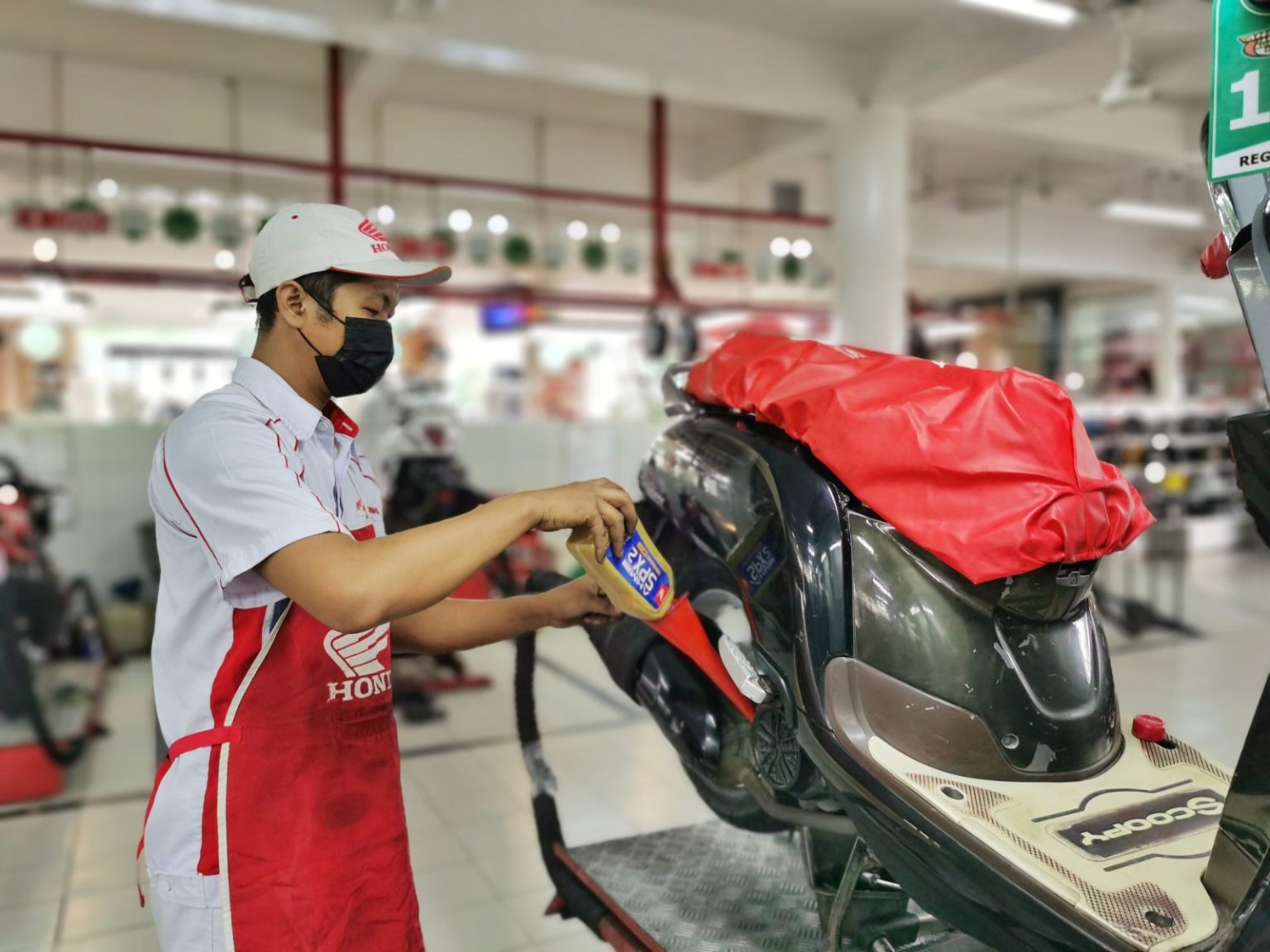 Pastikan Motor Prima, Pilih Paket Servis Tepat AHASS