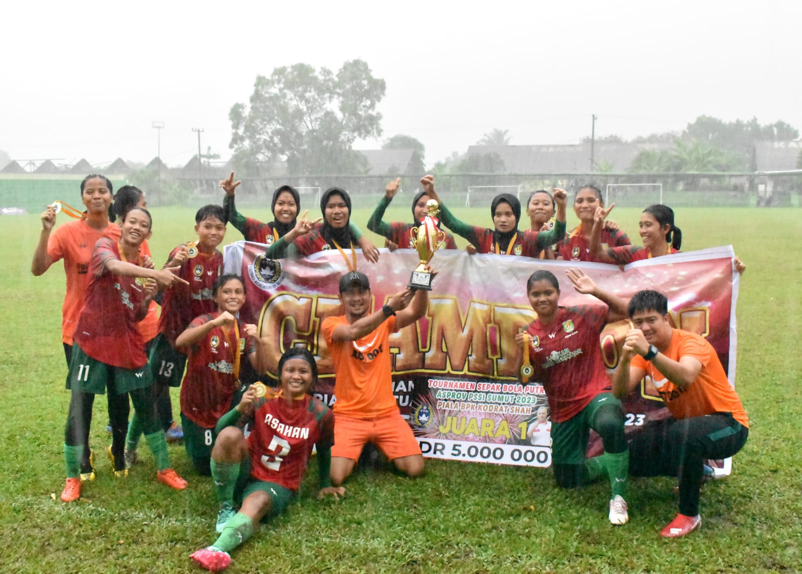 Tim Sepakbola Putri Asahan Puas Juara