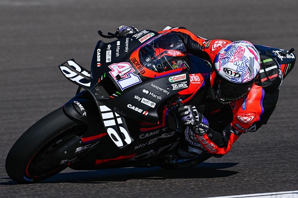 Aleix Espargaro Menang Dramatis