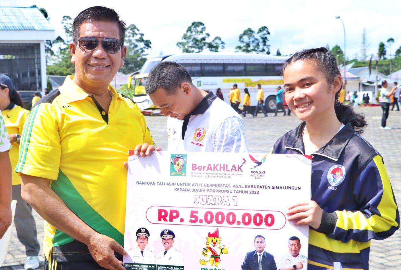 Pemkab Simalungun Beri Tali Asih 26 Atlet