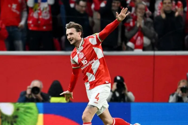 Liga Conference: Mainz Hantam Strasbourg, Rayo Vallecano Atasi AEK Athens