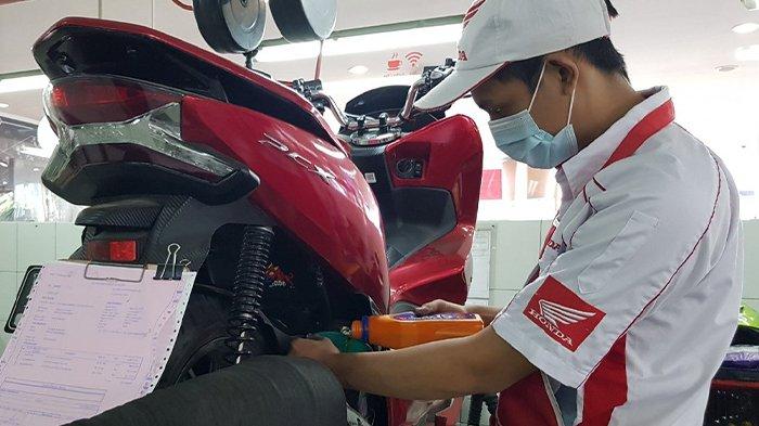 Pahami Kondisi Oli Motor Dari Warnanya