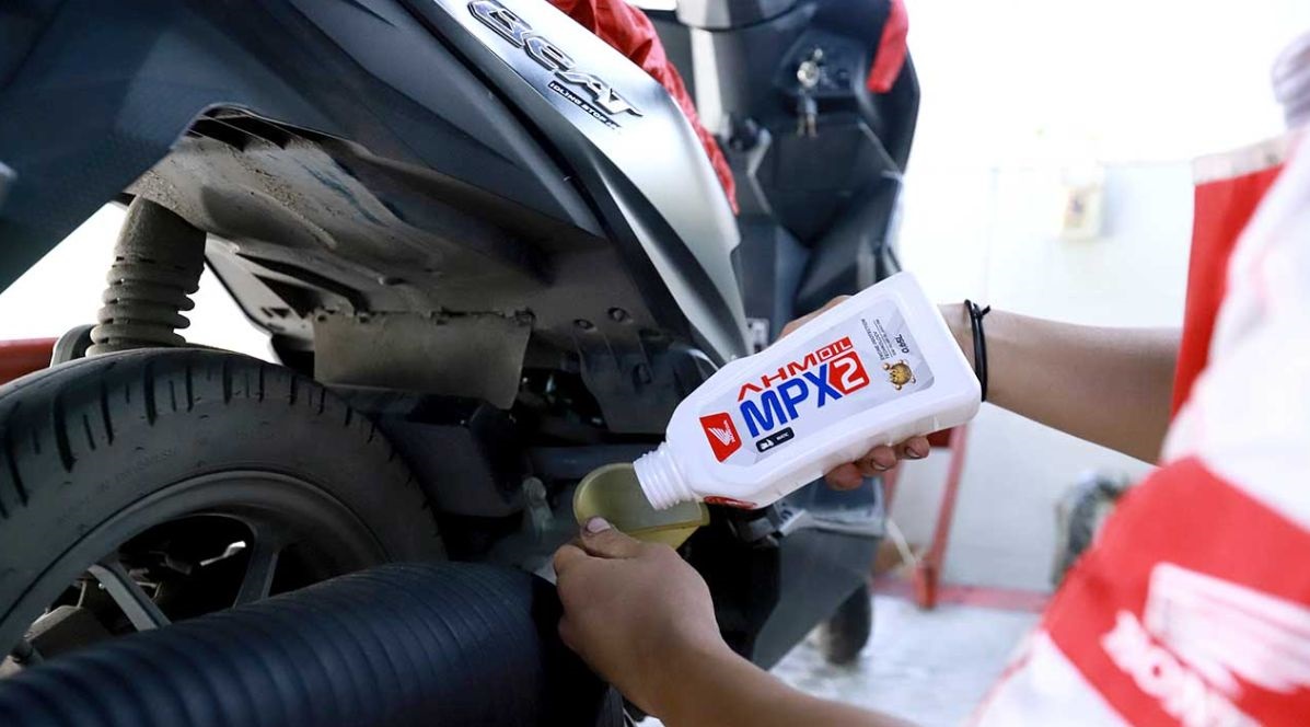Honda Peduli Driver Ojol, Ganti Oli Hemat Di AHASS