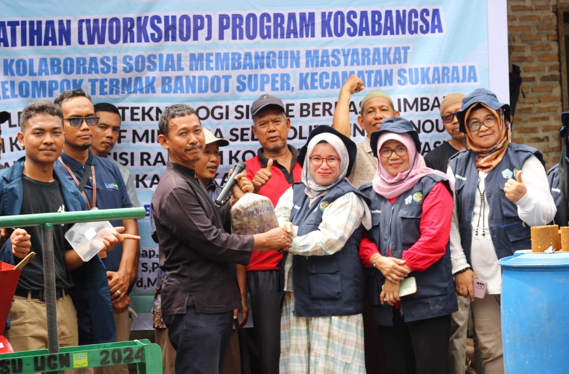 Dosen UGN Dan USU Edukasi Warga Batubara Ciptakan Ransum Ternak Bernutrisi Tinggi