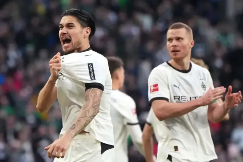 Penalti Kevin Diks Menangkan Moenchengladbach
