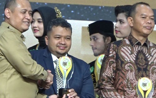 Tapsel Raih Anugerah Keterbukaan Informasi Publik Komisi Informasi Sumut 2023