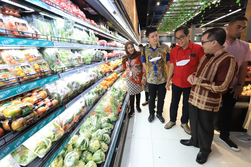 Pj. Wali Kota Harapkan Suzuya Simpang Lima Pasarkan Produk UMKM Lokal