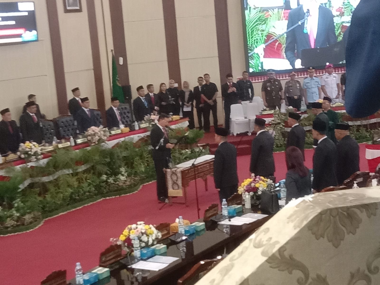 4 Orang Pergantian Antarwaktu Anggota DPRD Medan Sisa Masa Jabatan 2019-2024 Dilantik