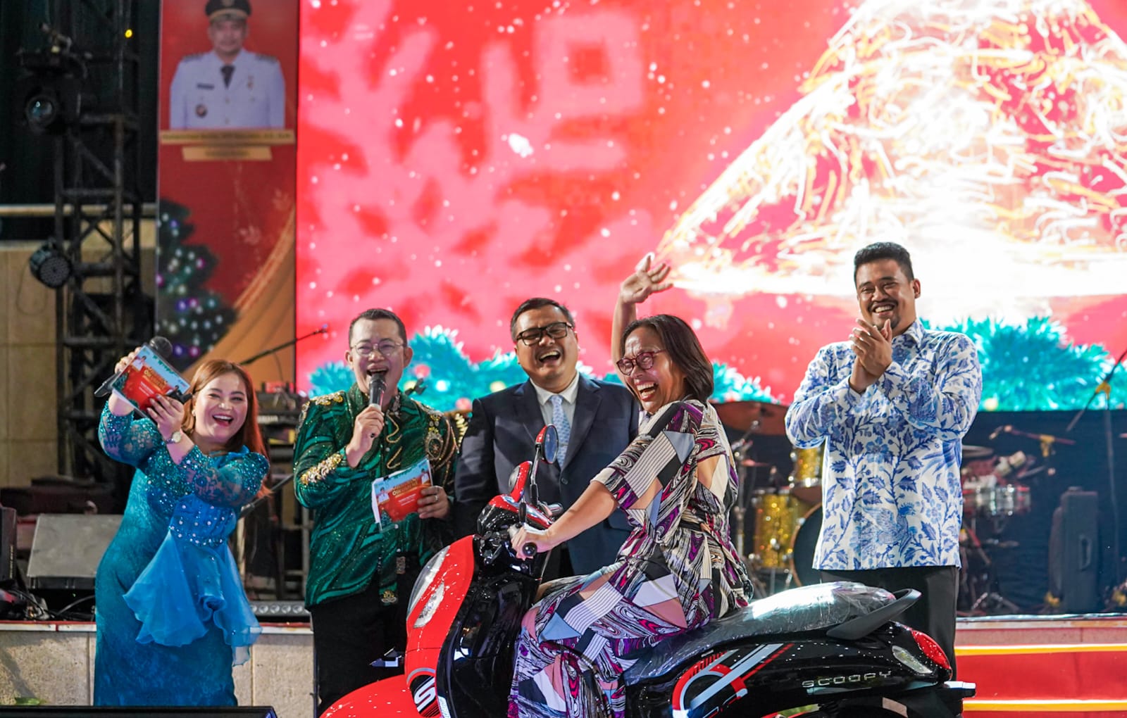 Bobby Nasution Senang, Tahun Ini Spesial, Pemko Medan Laksanakan Safari Natal di 30 Gereja