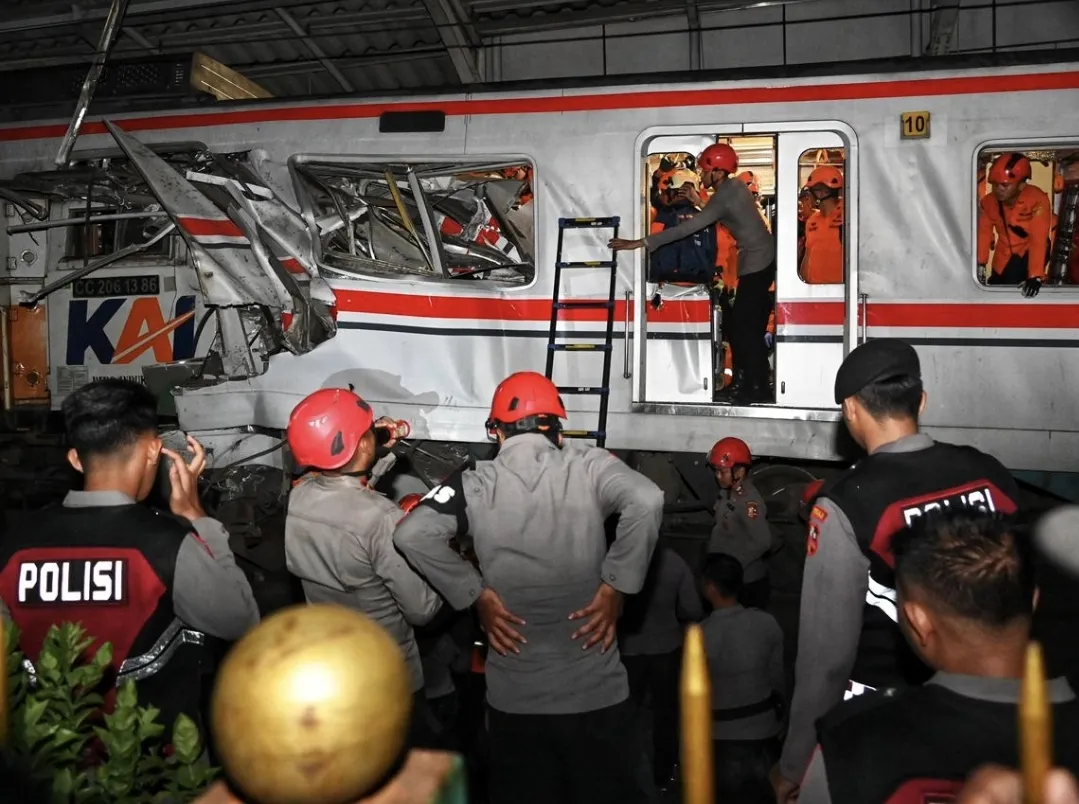 Kabar Terbaru Tabrakan Kereta di Stasiun Bekasi Timur, 14 Orang Meninggal, 84 Luka-luka