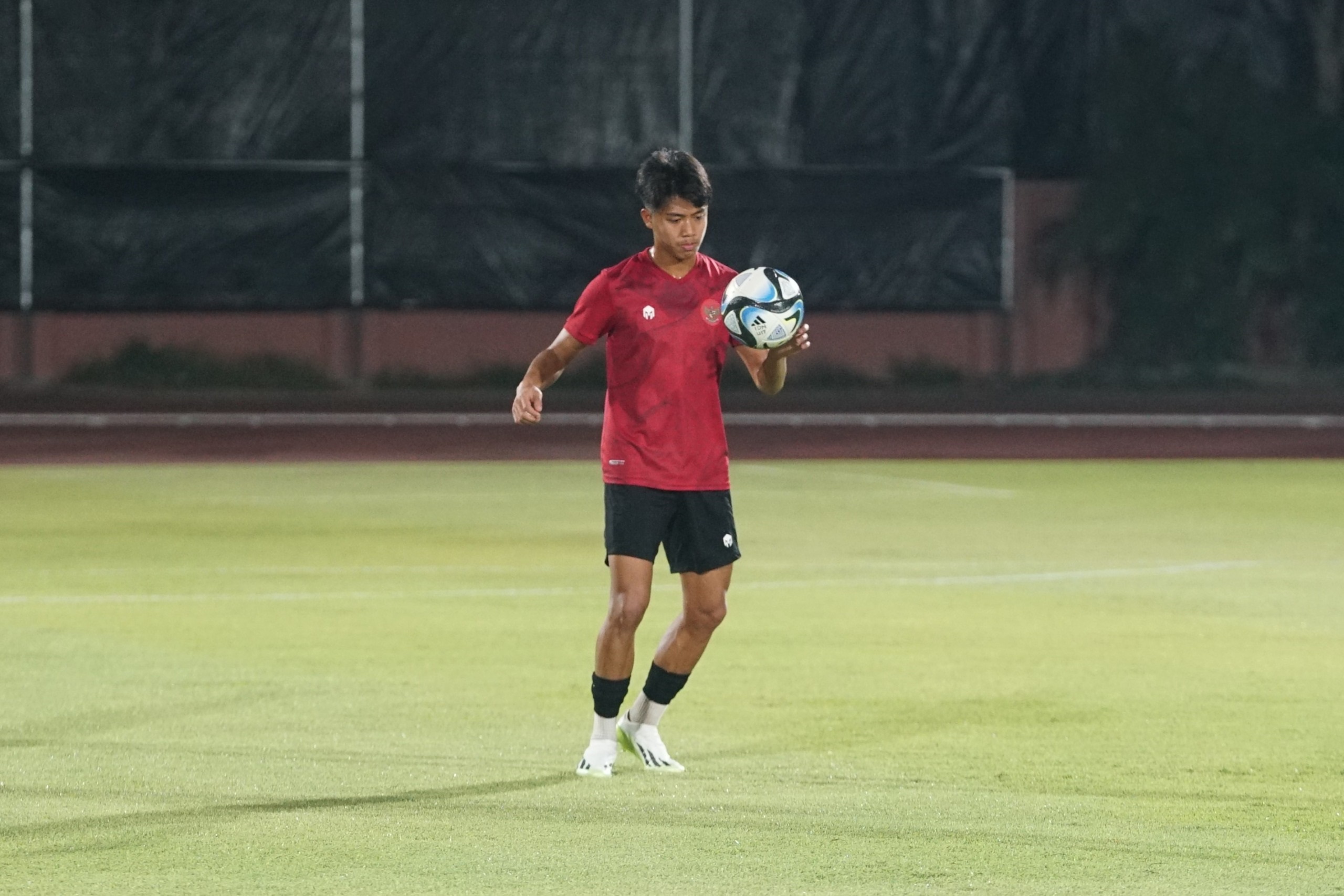 Figo Dennis Tebar Teror Grup A