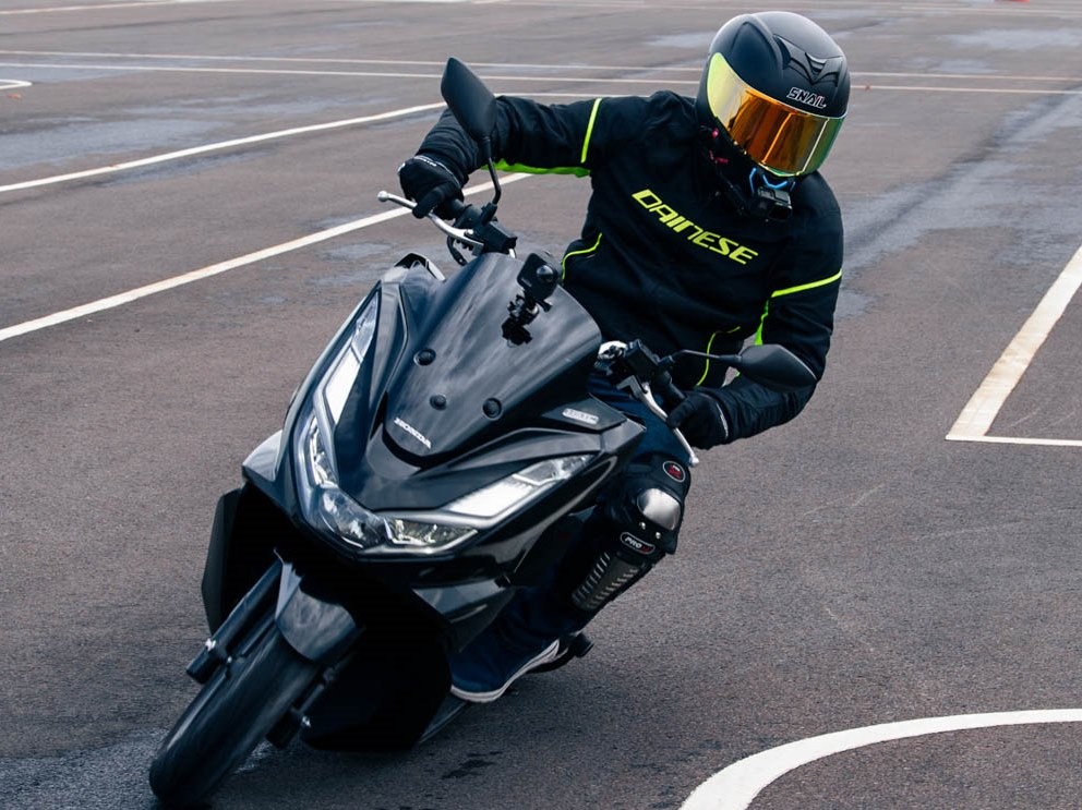 Fitur HSTC Buat Makin Aman Berkendara Dengan PCX 160
