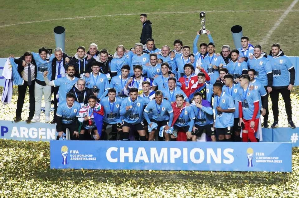 Sukses Uruguay Sungguh Indah