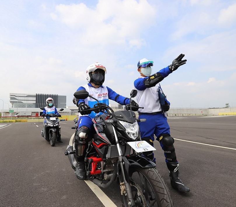 Tips #Cari_Aman Dalam Situasi Blind Spot