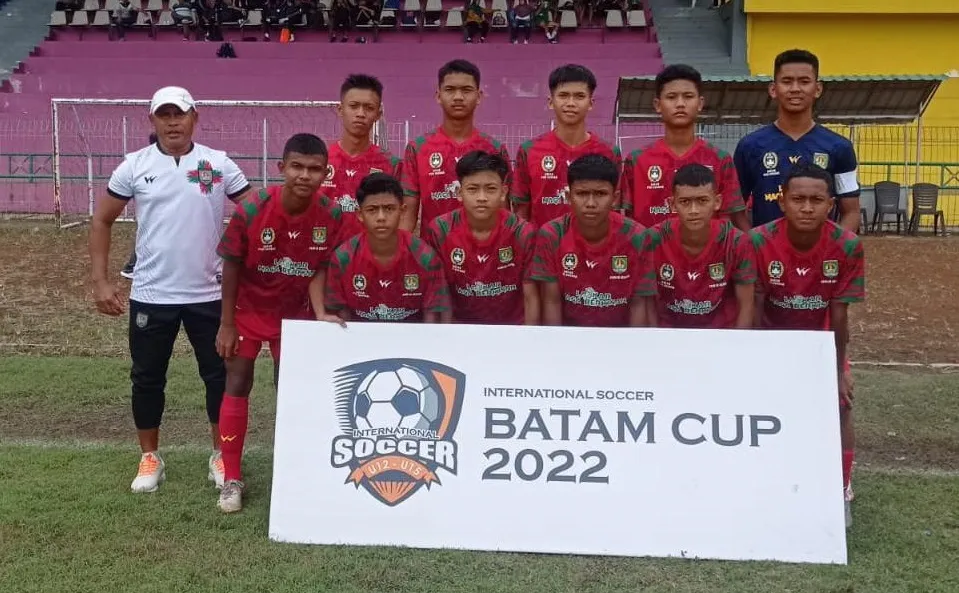 PSSA Tembus 8 Besar Batam Cup 2022