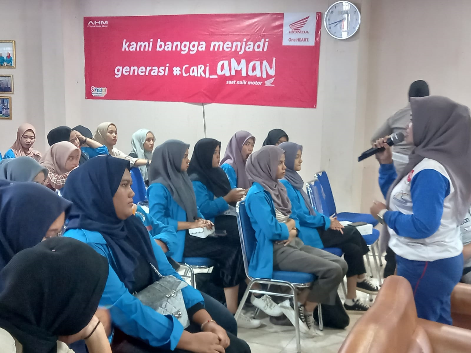 Honda Gandeng Mahasiswa Ciptakan #Cari_Aman Di Jalan