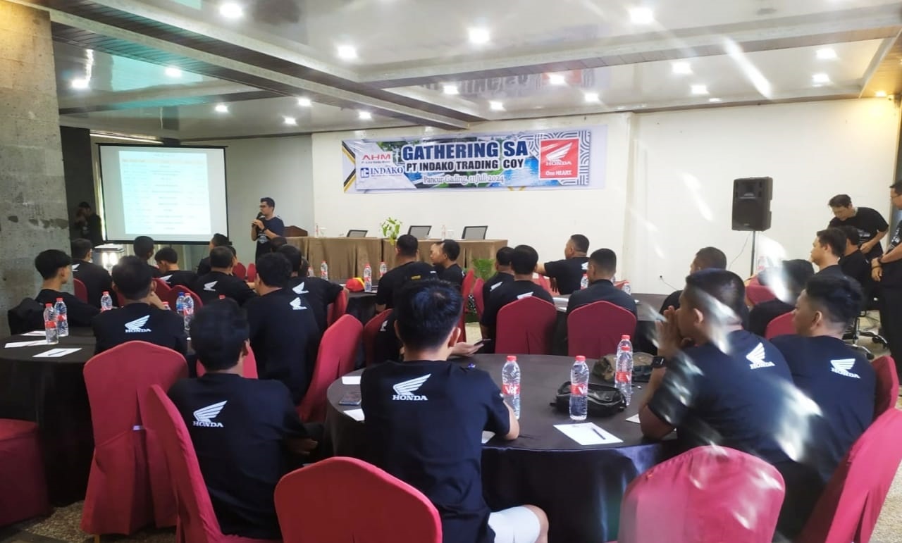 Service Advisor Gathering Cara Honda Hadirkan Layanan Berkualitas
