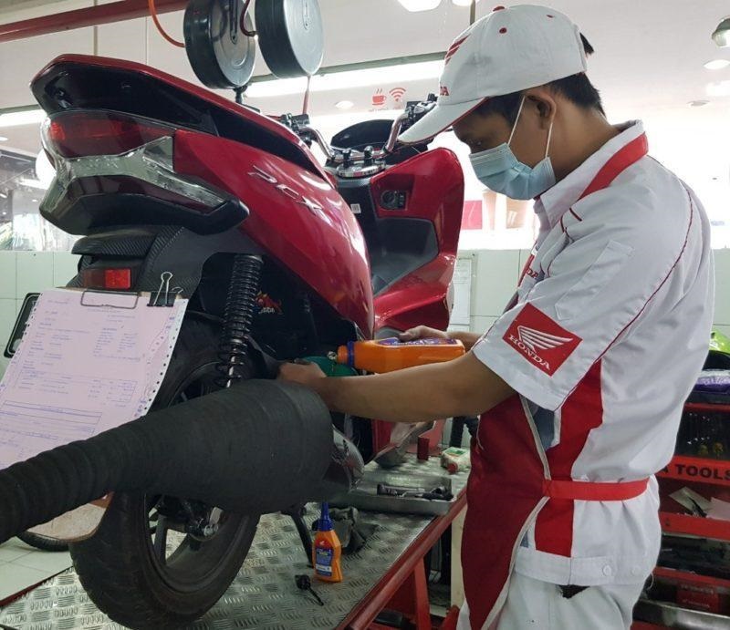 Memahami Fungsi Dan Cara Kerja Oli Motor
