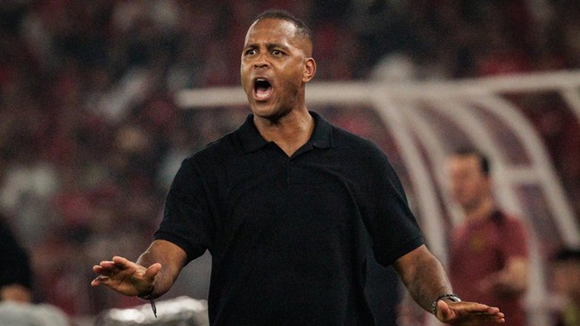 Kluivert Direkrut Timnas Suriname