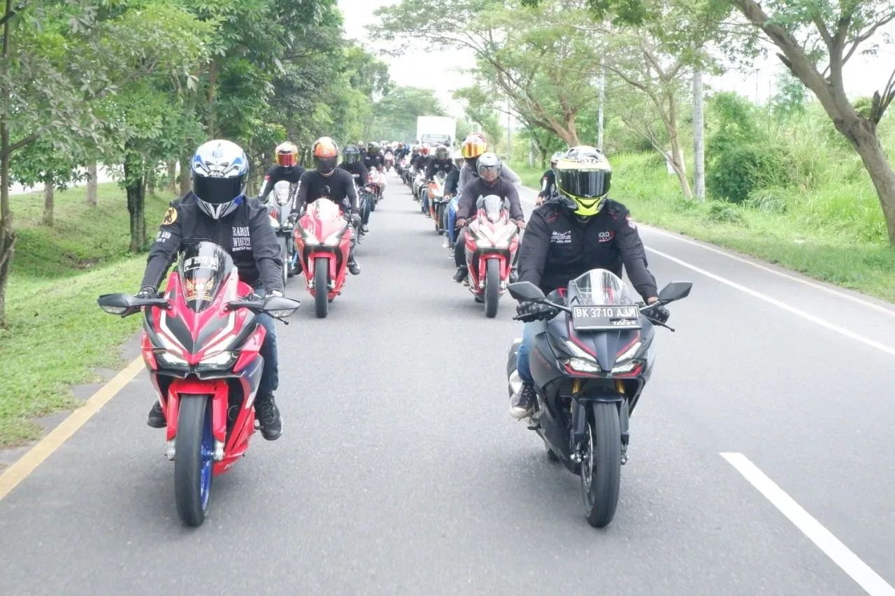 Bikers Honda Antusias Sambuat New CBR250RR