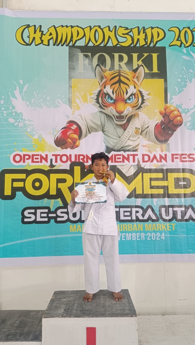 Baru Empat Bulan Latihan, Karateka Cilik Binjai Langsung Sabet Emas