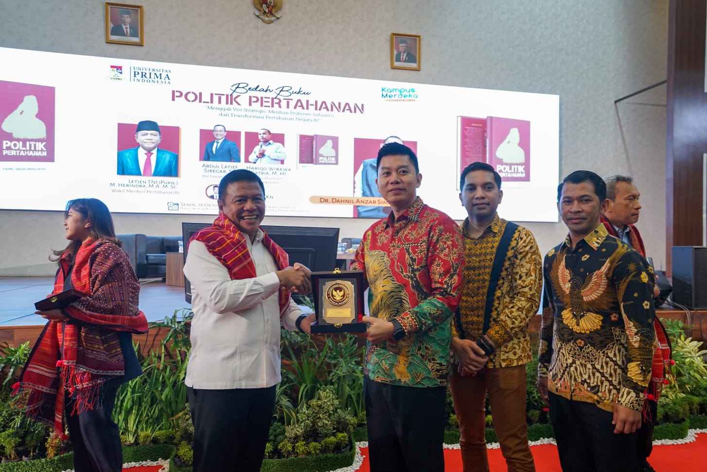 Wakil Menhan Hadiri Bedah Buku 'Politik Pertahanan' Di UNPRI
