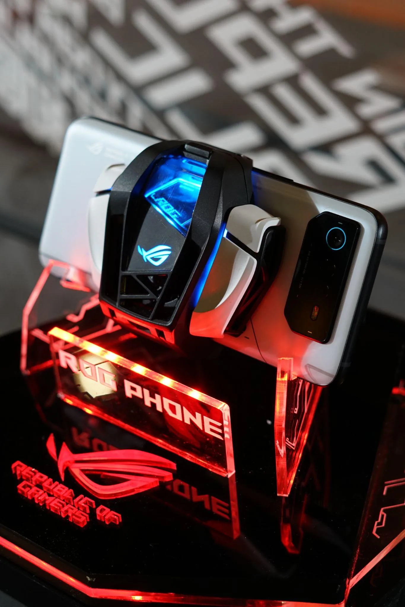 Garangan yang Lebih dari Buas dengan ASUS ROG Phone 6 Pro