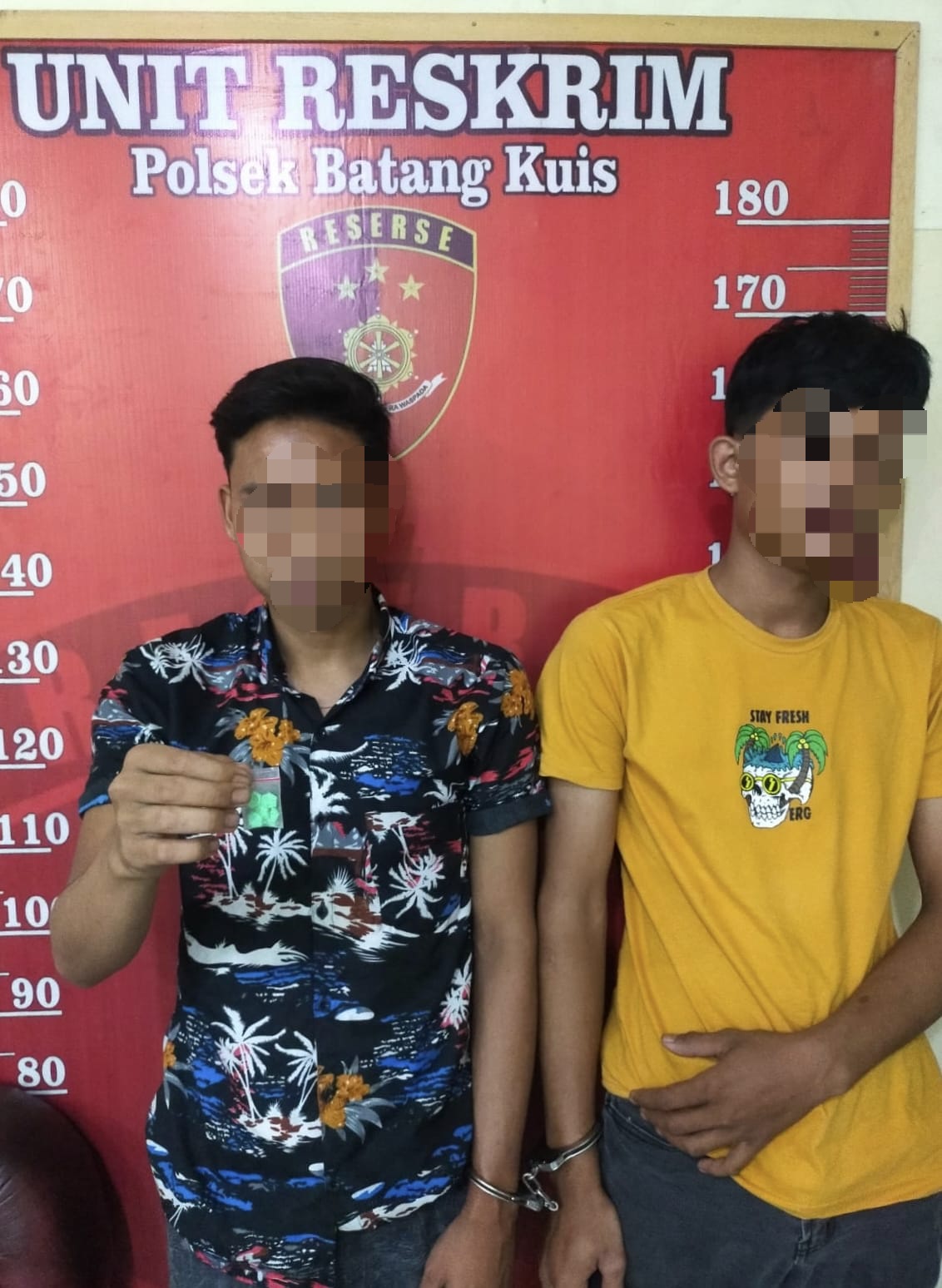 Polsek Batangkuis Tangkap Dua Pemuda Diduga Pengedar Ekstasi