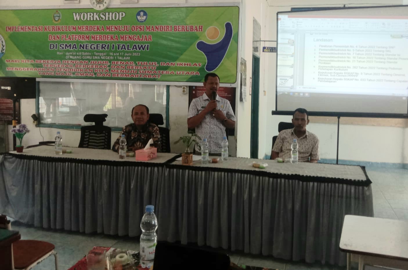 Workshop IKM Menuju Opsi Mandiri Berubah Dan Platform Merdeka Mengajar