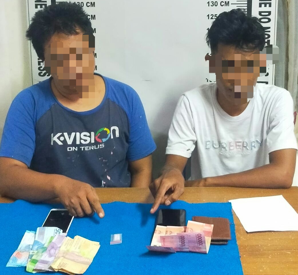Satres Narkoba Cegat Pengendara Sepeda Motor Bawa Sabu