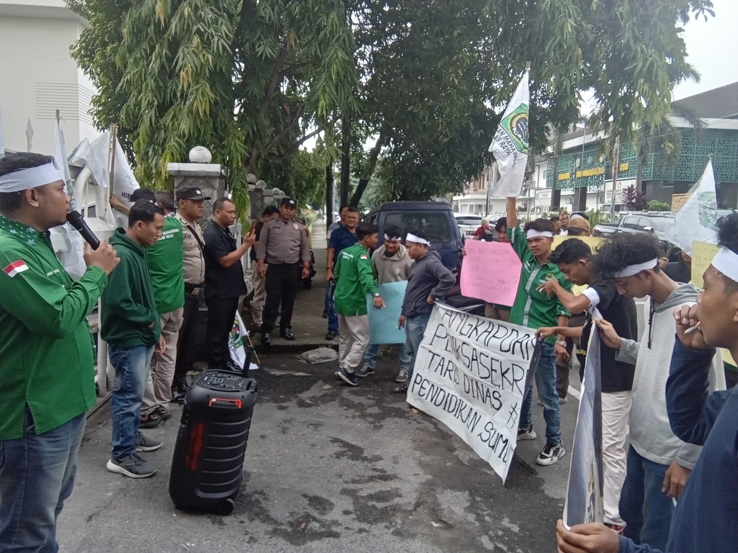 HM Iklab Raya Gelar Demo Jilid 3, Soroti Dugaan Pungli Di Disdik Sumut