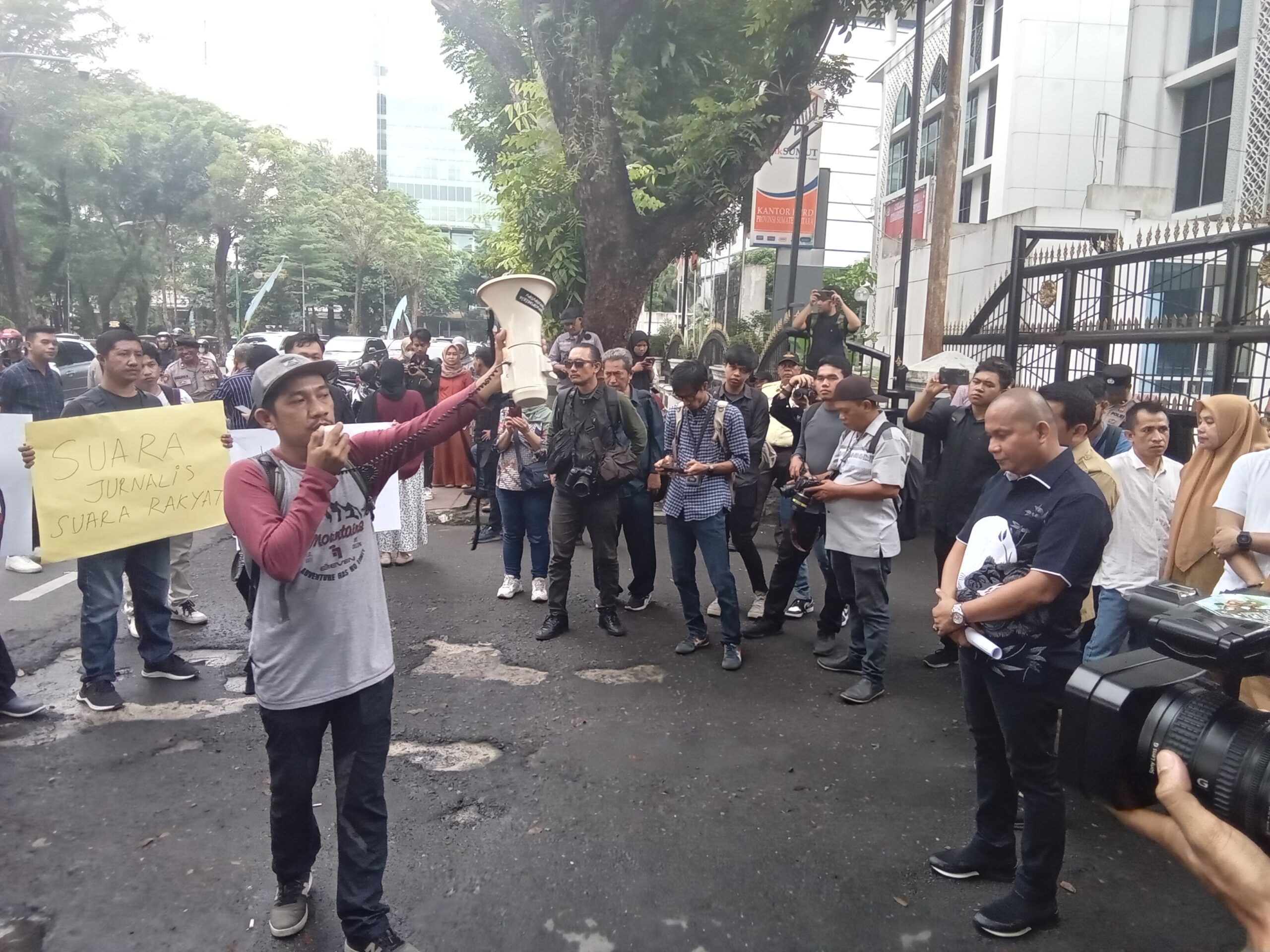 Jurnalis Tolak Revisi RUU Penyiaran