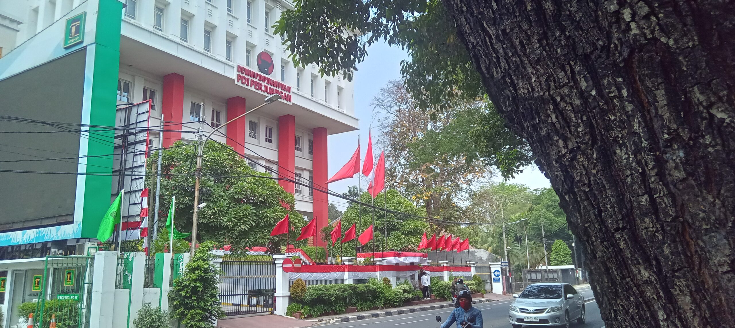 Menunggu Kejutan PDIP Siang Ini Untuk Cagub Jakarta