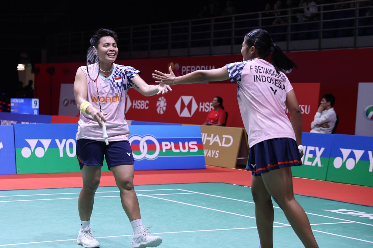 Apriyani/Febi Langsung Buat Kejutan