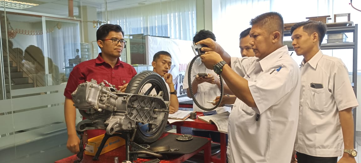 Honda Pertajam Kualitas Layanan Terdepan