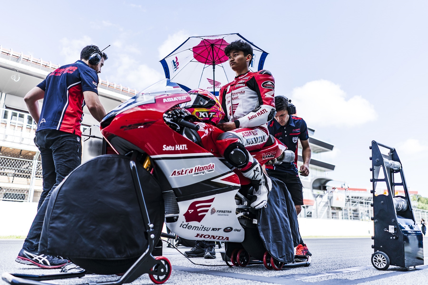Pebalap Astra Honda Siap Taklukkan GP Catalunya