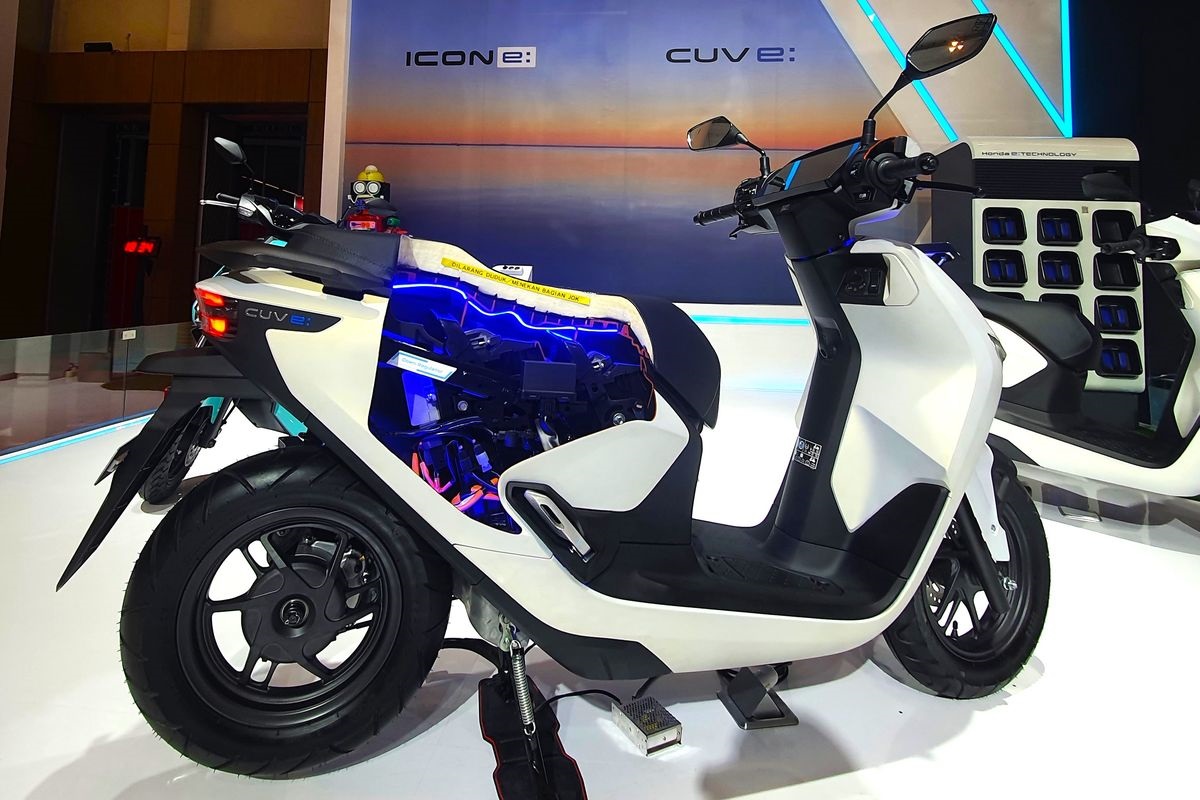 Tips Menjaga Baterai Motor Listrik Honda