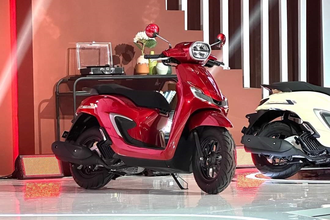 Peran Penting Dua Kaca Spion Motor
